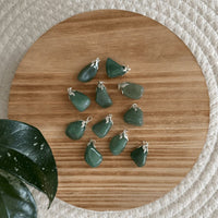Baby Natura Grüner Aventurin Edelstein-Anhänger - Glück & Balance