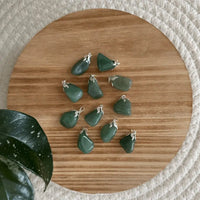 Grüner Aventurin Edelstein Anhänger – Glück & Balance
